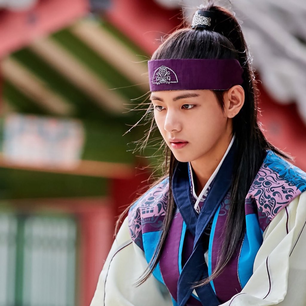 わたし 花郎さあ ハンソンしてるキムテヒョン可愛すぎるし言動ひとつひとつハマりすぎだし ヒョンたちとの絡み良すぎるし て かイケメンパラダイスだしヨウルめちゃめちゃ美しいしスホはだんだん香取慎吾に見えてくるし花郎はファランて分かってても頭の中