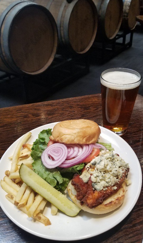 BlueCornBrewery's tweet photo. Our Brewer's Pairing is sure to get you through the week! Enjoy our Buffalo Chicken Sandwich paired with our Road Runner IPA. 

#brewpairing #bluecornbrewery #nmbrewers #craftbeer #nmbeer #roadrunneripa #beerhere #dinner #localbrewer #craftbeer  #buffalochickensandwich https://t.co/3Q0bnp30eP