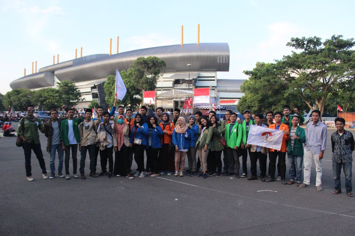 BemDiy's tweet photo. Bersama untuk kemajuan bangsa. Dari Mahasiswa Jogja untuk Indonesia
#forumbemdiy #fbd #bemdiy #BemDiy #stadionmandalakrida #HutPancasila #JogjaJagaPANCASILA #jogjaistimewa #JagaPancasila https://t.co/Cg8D3D4ivj