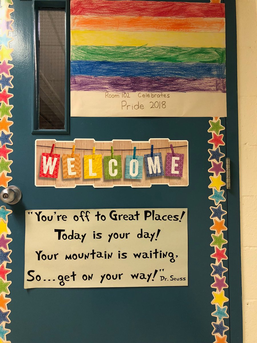 Mr_JayRoberts's tweet photo. Room 102 celebrates Pride. #Pride2018 #PrideMonth2018 @ASPS_TDSB @LC3_TDSB @tdsb @EarlyYearsTDSB https://t.co/OAuhWIFIYs