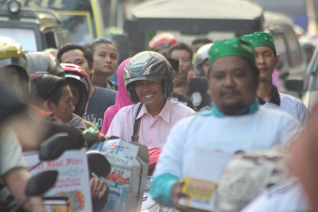 AbdulKarimfais's tweet photo. Kau di pilih atas dasar istikhoroh 
Untuk memimpin jawa timur 
Kabeh sedulur kabeh makmur 
#SedulurNgaji
@cakimiNOW
@GusIpul_ID
@GunturPuti
@halimiskandarnu
@HadiNgusman
@Banser_CyberNU
@syukron_dosi https://t.co/qyfZxlnYC0