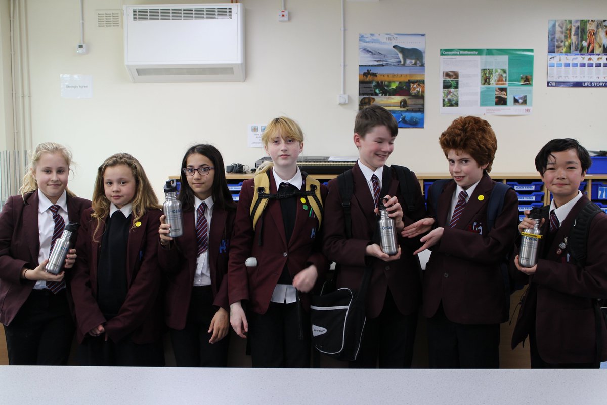 sciencedept_hhs's tweet photo. There's been a lot in the media in the last few days about #plasticpollution We're encouraging everyone at HHS to do their bit. Here are some of our Year 7s with the reusable water bottles they got during a trip to @CefasGovUK #PlanetorPlastic #reducereuserecycle #plasticfree https://t.co/Qowf8gXo8D