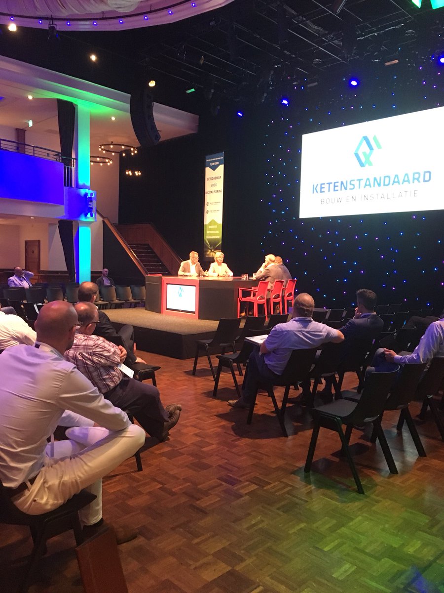 Ketenstandaard's tweet photo. Het Congres Ketenstandaard 2018 is in volle gang! @CassandraVugts @HenkHomberg @doekle_terpstra @JPSUSP in gesprek over digitalisering https://t.co/fwsXRqM6ju