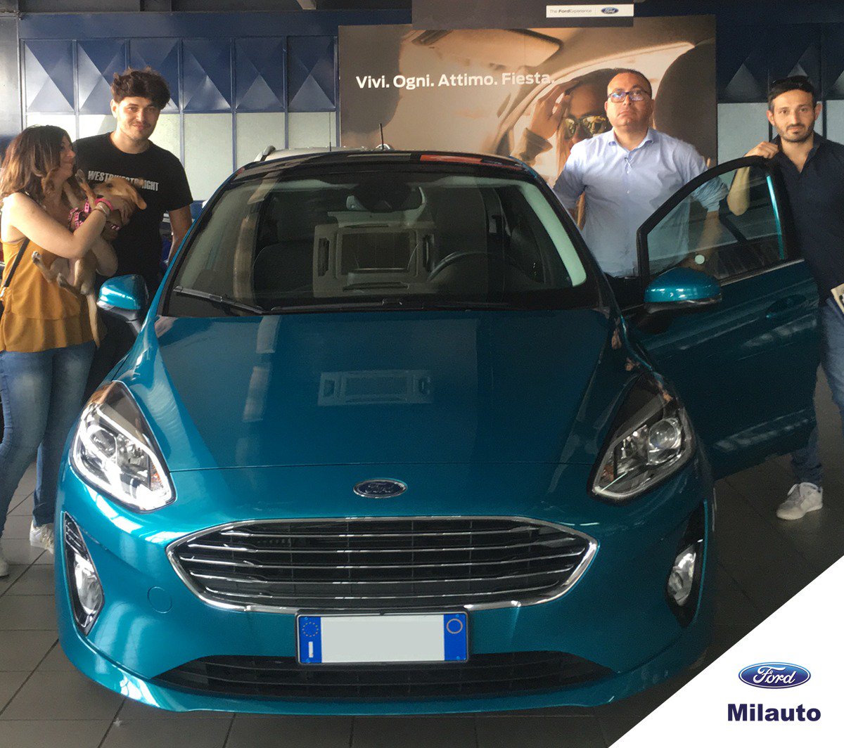 FordMilauto's tweet photo. La #Fiesta Titanium, nell’accattivante colore blue wave, è stata acquistata dai fratelli Maimone. 
Tommaso e Giuseppe erano già in possesso di una Ford Ka e restano fedelissimi al nostro brand! 🚗

#FordMilauto #Ford #automotive https://t.co/z9ECKTjTTU
