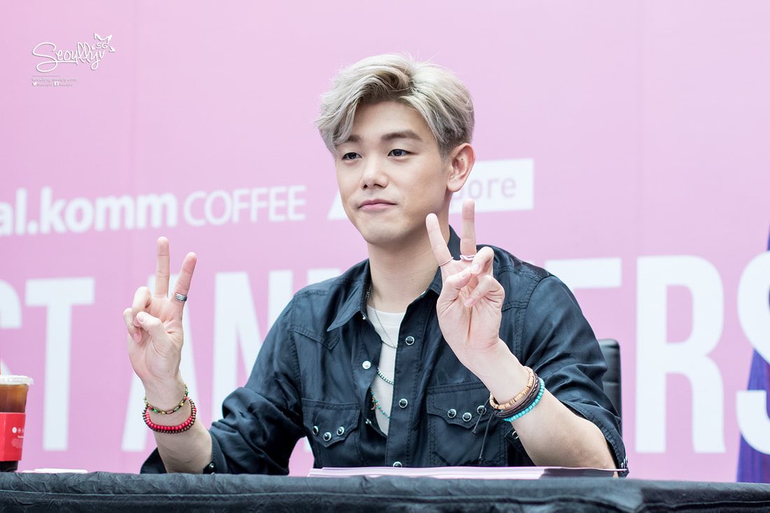 SeoullySG's tweet photo. [PHOTOS] Eric Nam @ Dal.Komm Coffee’s 1st Anniversary Celebration Event ♥️ | HQ🔗: https://t.co/6zoKEA9s3r (18p)

#ERICNAMinSG #EricNam #dalkommsg #dalkommsgturns1 #dalkommsgxericnam #에릭남 #남윤도 https://t.co/jDwfLi3OYr