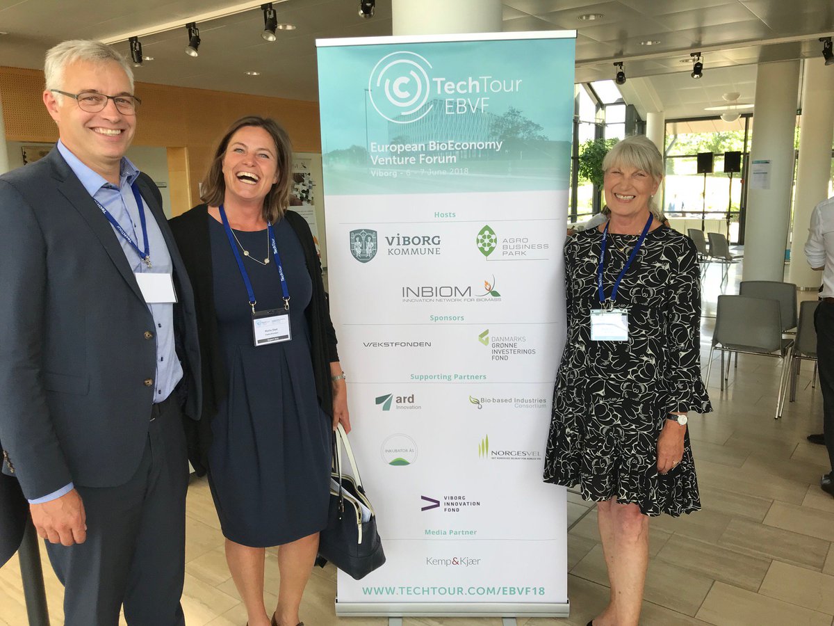 Vaekstfonden's tweet photo. Grøn omstilling er på programmet til European BioEconomy Venture Forum i Viborg. Vi glæder os over at møde så mange energiske bioøkonomi selskaber fra ind- og udland #EBVF18 #bioeconomy #biotech #dkgreen https://t.co/XGHfGt1Xib