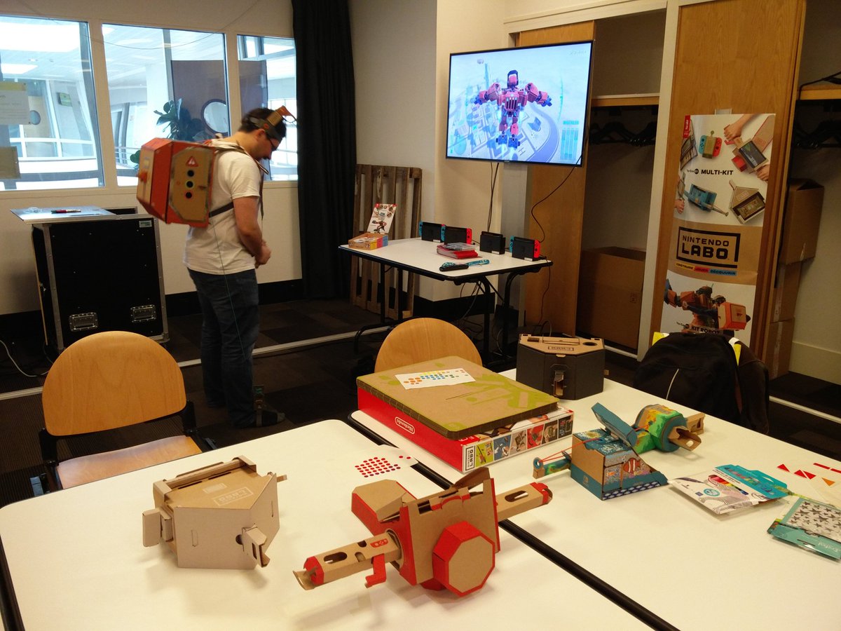 BVallauri's tweet photo. Ateliers #GameLab à #abf2018. Tester et découvrir le JV, la 3D et la fabrication numérique: on est prêt, et on vous attend:) avec les copains de @LabenBib et com ABF Jeux vidéo. (après #AligoBF, suivez #EclABF, le haschtag qui vous fera découvrir le off et une spécialité locale) https://t.co/IF9sbw1rM5