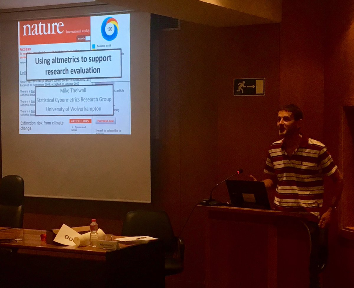 Juanjo_Prieto's tweet photo. @mikethelwall in Madrid in #CRECS2018 in @unicomplutense talking about @altmetric - @revista_EPI @scimago https://t.co/Z7INPPi5ct
