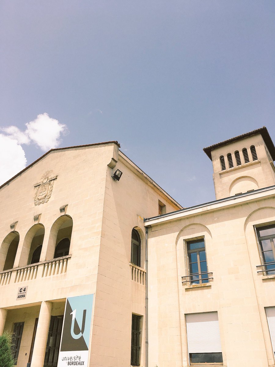 kuriosera's tweet image. First session is starting soon.... #gd2018 #Bordeaux #gdTcells