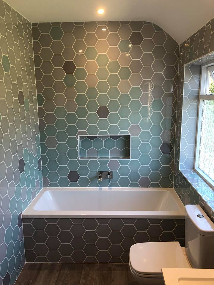 BathroomsJust's tweet photo. STUNNING NEW BATHROOM!
This Bathroom was extended by making the old bathroom and separate WC in to one!
#vitra #ctdtiles #burgbad #justbathroomswaterloo https://t.co/5Lfu2Fox1q