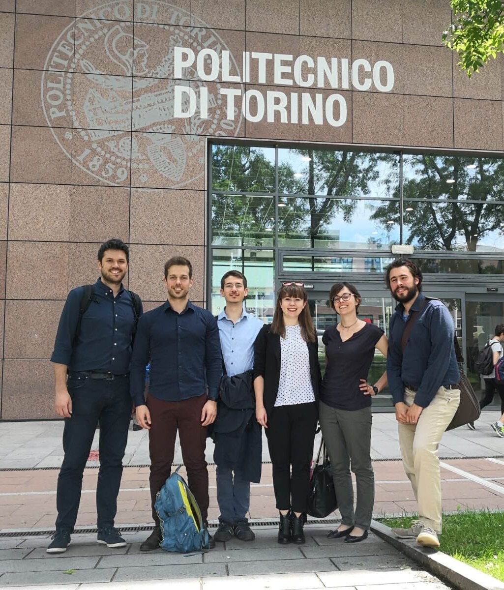 AngelaCarboni90's tweet photo. La parte giovane del gruppo trasporti del @DIATI_poliTO dopo il seminario per la #SustainabilityWeeks #PSW18 #TSRG https://t.co/DPqT243Th5