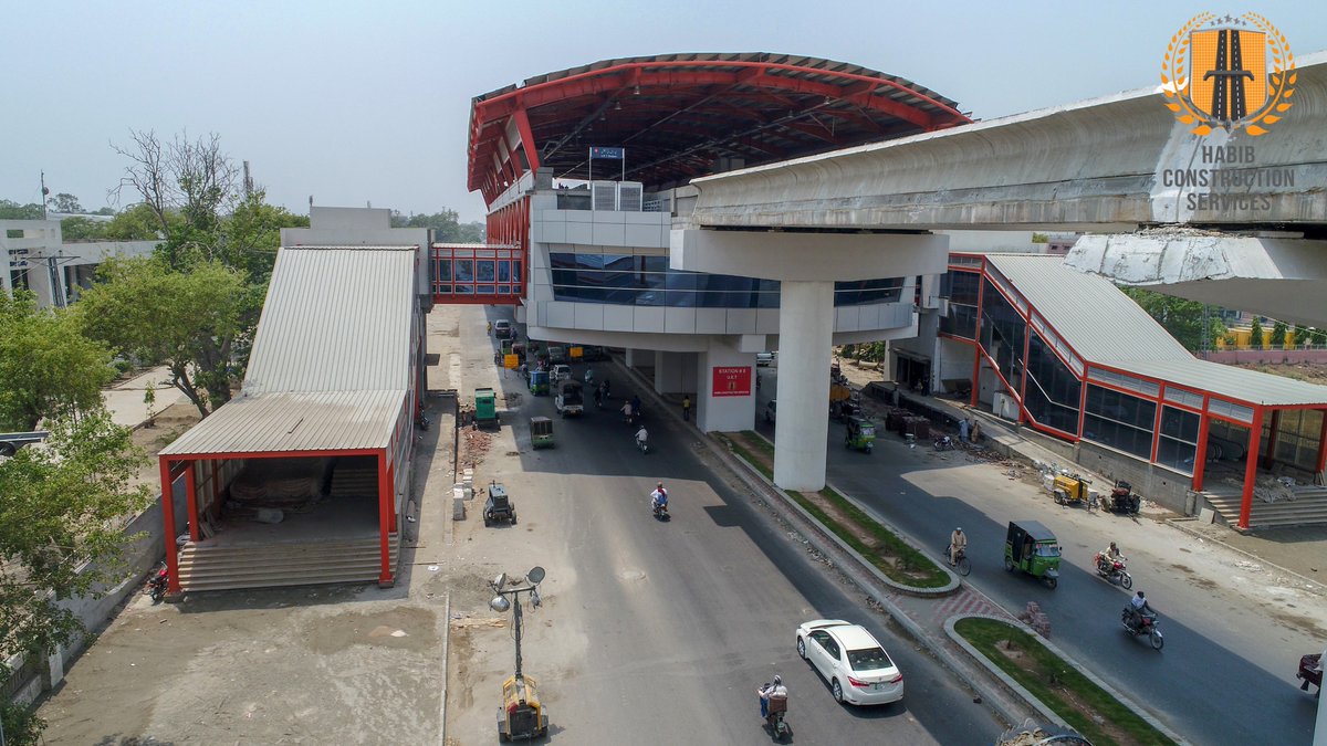 Hcs_Habib's tweet photo. Lahore Orange Line Metro Train Package - 1  UET Station. https://t.co/6WLrdAG8mu