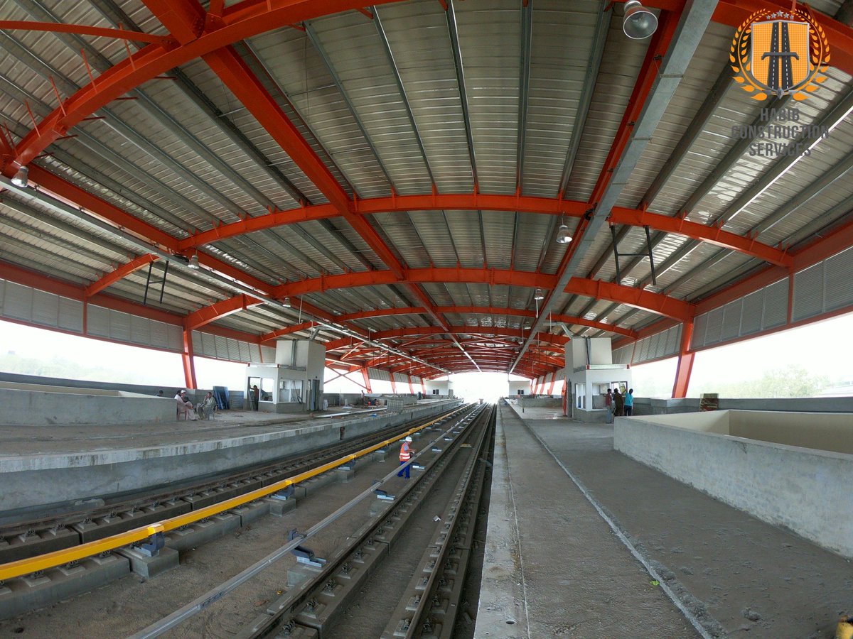 Hcs_Habib's tweet photo. Lahore Orange Line Metro Train Package - 1  UET Station. https://t.co/6WLrdAG8mu