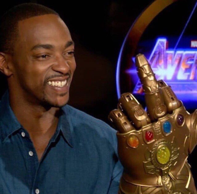 Locals, stan twitter, I present to you a THREAD : REACTION VIDS/PICS