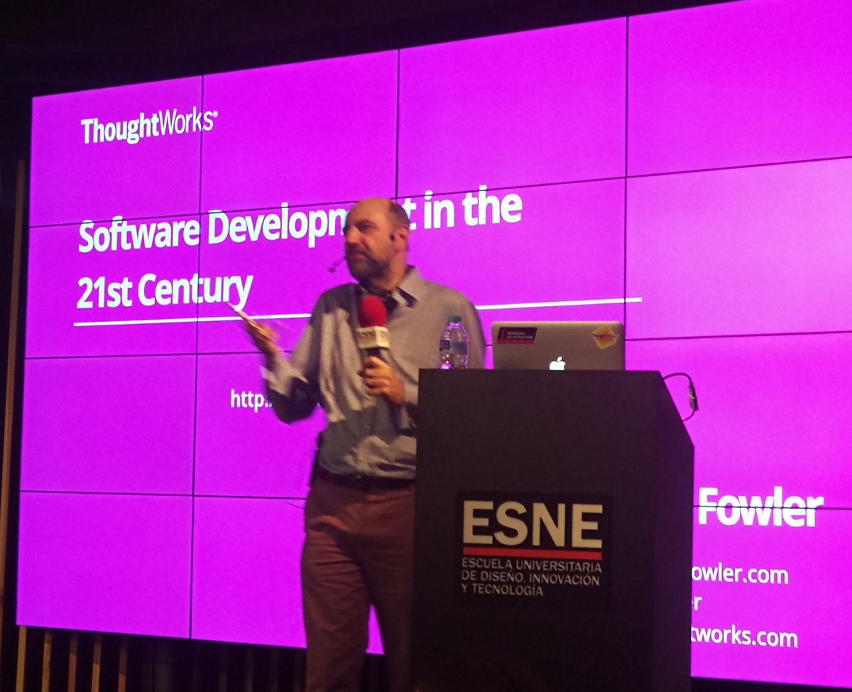 eredondo's tweet photo. #itsmAGILE18 escuchando a @martinfowler https://t.co/Jcu8KYD20U