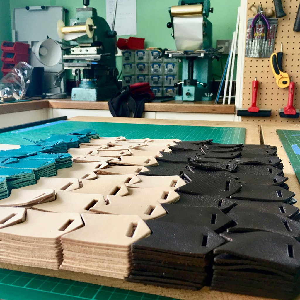 Over the next few days we're making keyrings for an exciting new retail client. Leather has now been cut &amp; is patiently waiting to be gold foiled  buff.ly/2JoG0CO

#Keyrings #keychains #wholesale #retail #leather #Cornwall #Bookshell #goldfoil  #handmade #hardatwork