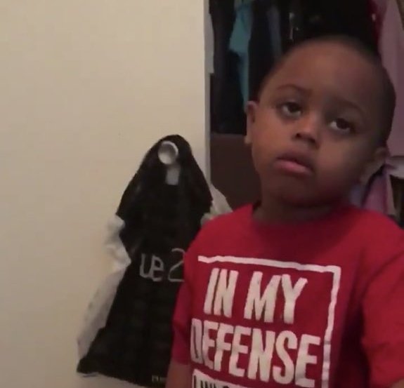 Locals, stan twitter, I present to you a THREAD : REACTION VIDS/PICS