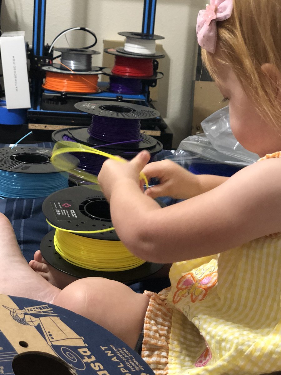 AlkeshOne's tweet photo. Well I’m going to be rewinding that spool later... but honestly can you get mad when she is having fun? #3Dprinterproblems https://t.co/7lMSY8cjBd