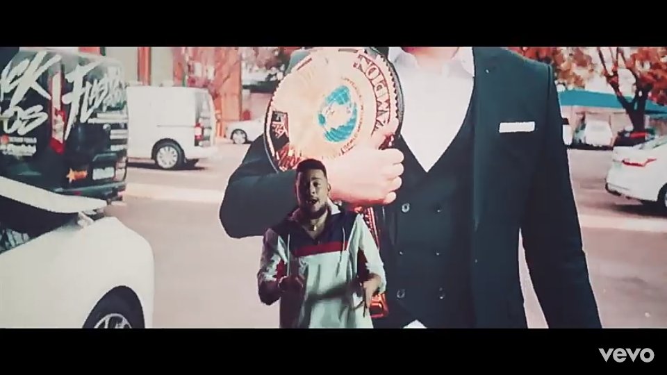 Sello_Makgotho's tweet photo. @akaworldwide ft @TumiMolekane
-   #Starsigns 🔥🔥🔥🔥

#StarSignsVideo
#StarsignsVid 
#Starsigns 

Check the pictures for visuals 🚀🚀
[  THREAD  ] https://t.co/0W5EBZTynq