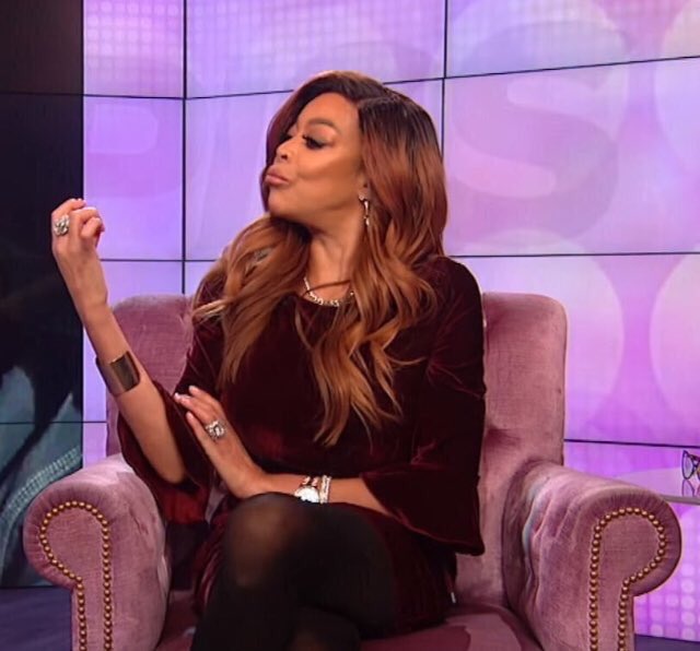 Locals, stan twitter, I present to you a THREAD : REACTION VIDS/PICS