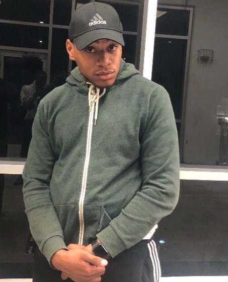 Locals, stan twitter, I present to you a THREAD : REACTION VIDS/PICS