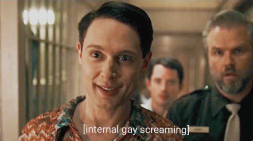 Locals, stan twitter, I present to you a THREAD : REACTION VIDS/PICS