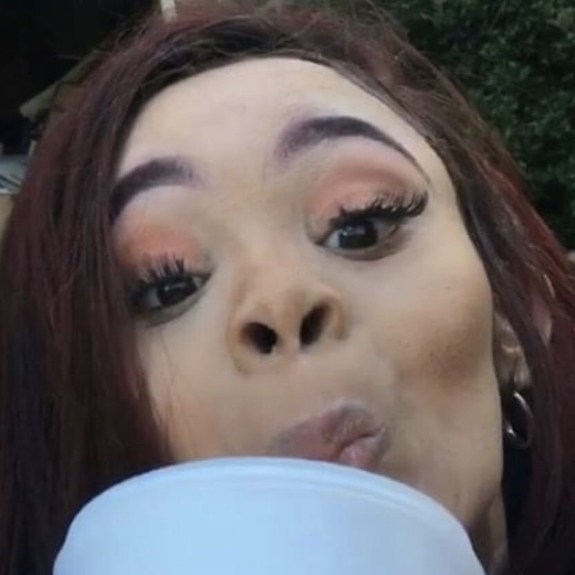 Locals, stan twitter, I present to you a THREAD : REACTION VIDS/PICS