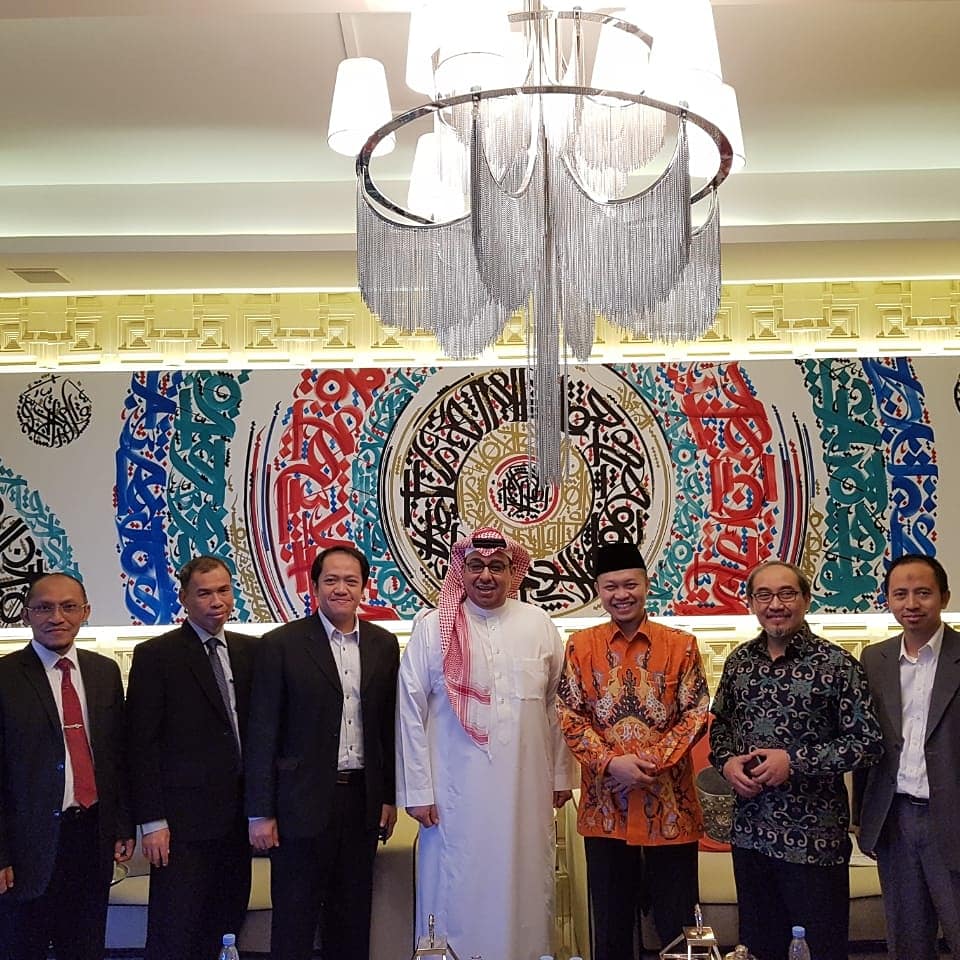 Pertemuan pimpinan ke 2 negara busines council indonesia dan saudi di pasilitasi KBRI Riyadh. @riyadh_kbri <a href="/republikaonline/">Republika.co.id</a> <a href="/mhu_majalah/">Majalah Haji&Umrah</a> <a href="/detikcom/">detikcom</a>