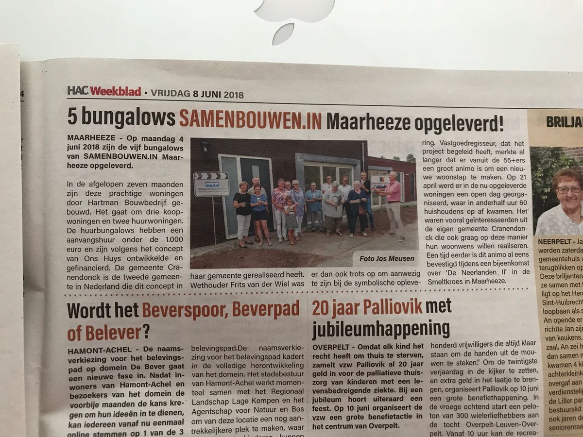 samenbouwen's tweet photo. #HAC besteed aandacht aan de oplevering van de 5 bungalows in #Maarheeze. Erg leuk om te zien dat consument gestuurd ontwikkelen ook in #Cranendonck aandacht krijgt. #Burgerparticipatie op de woningmarkt https://t.co/akHxv8vgY7