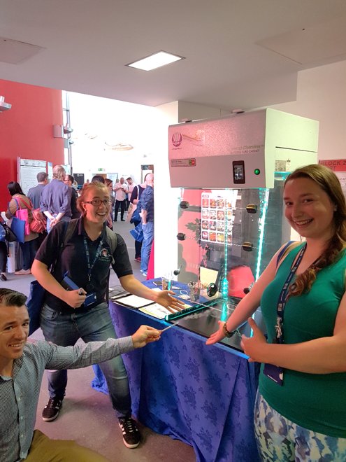 bigneatltd's tweet photo. Today we are exhibiting @dundeeuni for the @UoDLifeSciences #SLSTradefair2018 come and say hello, just like @hemsleylab did! https://t.co/4xxukOeswZ