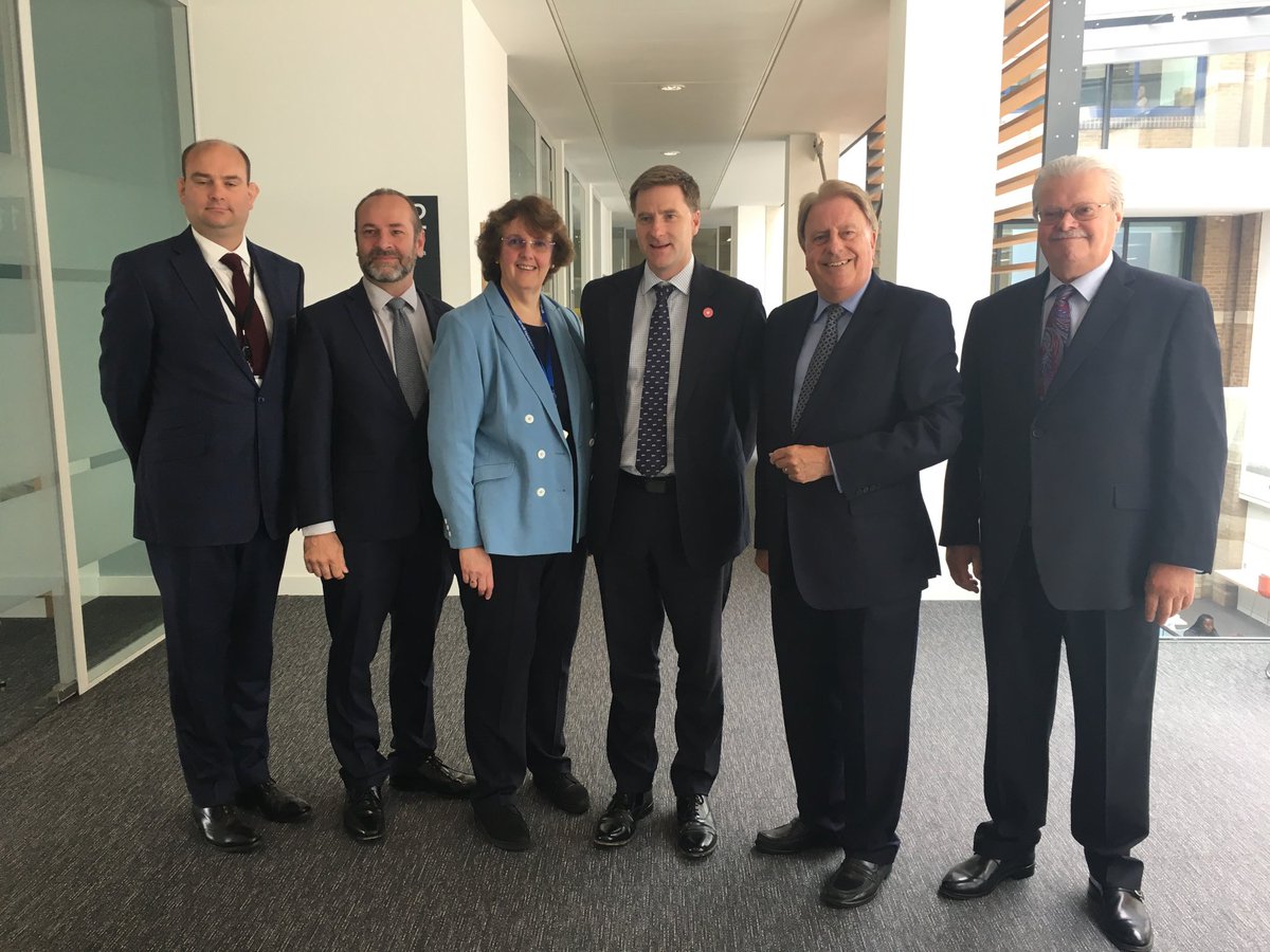 This morning it was my pleasure to be in <a href="/LBofBexley/">London Borough of Bexley</a> with @DavidEvennett and the top team at the Council talking obesity, joined up care and prevention. Thank you all for your hard work, professionalism and your warm welcome.