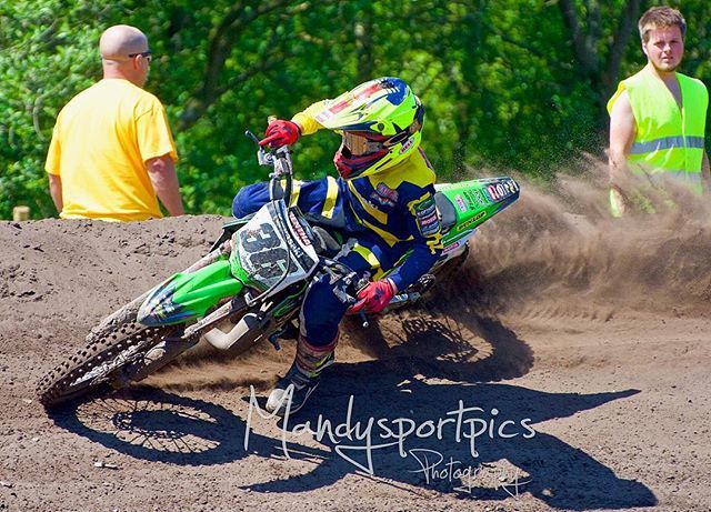 mandysportpics's tweet photo. @kawasakiuk @motocross_in_pictures @motocross_lovers_and_riders #mx90 #85 #mx85 #kidsmx #mxkids #leisurelakesmx #bellhelmets #kawasaki #kawasakimx #mxracing #racing #instaracing #motocross #motocrosspics #motorsportphotography #motocrossphotography #mand… https://t.co/jwedbFeBoz https://t.co/ZhgvthCCgF
