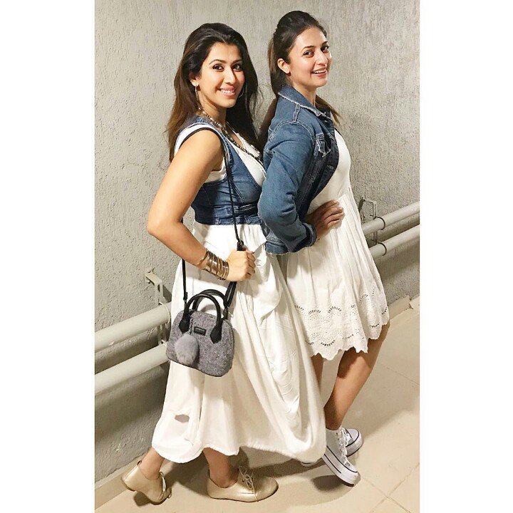 DivyankaFC_'s tweet photo. Good evening #DivyankaTripathi https://t.co/rXz00DSZ0r