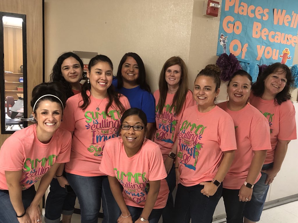 kandrarene's tweet photo. 177 days of laughter, venting, smiles, hard work, and pure love. Great year ladies. In the words of Dora the Explorer “We Did It!” @gtmarrone @funinfourth4  @MichalakJanna @lizchavez1202 @Nietobandito33 @WSPjosephson #woodstonees https://t.co/99aFWV4hdK
