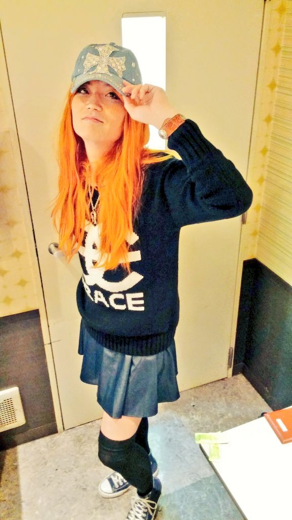 mine5701's tweet photo. 普段はライブ鑑賞🎤🎸とジムで体を鍛えています😊

たま～に女装💄

#ライブ鑑賞
#女装 
#女装男子 
#気に入って頂けましたらいいねかRTお願いします https://t.co/yeCI7nOehp