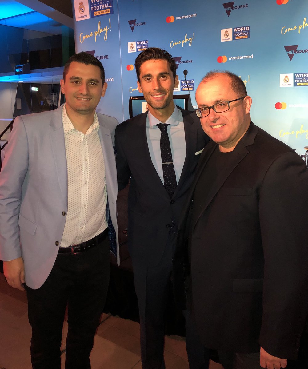 anthonygrima's tweet photo. Great to meet former @realmadriden & @LFC @premierleague legend #AlvaloArbeloa at #RMWOF.
Won 8 major titles with #RealMadrid incl the 2011–12 edition of #LaLiga & two @ChampionsLeague titles.
56 caps for Spain, incl 2010 #WorldCup, Euro2008, 2012 & winning all 3 tournaments. https://t.co/yxLk2s8xlO