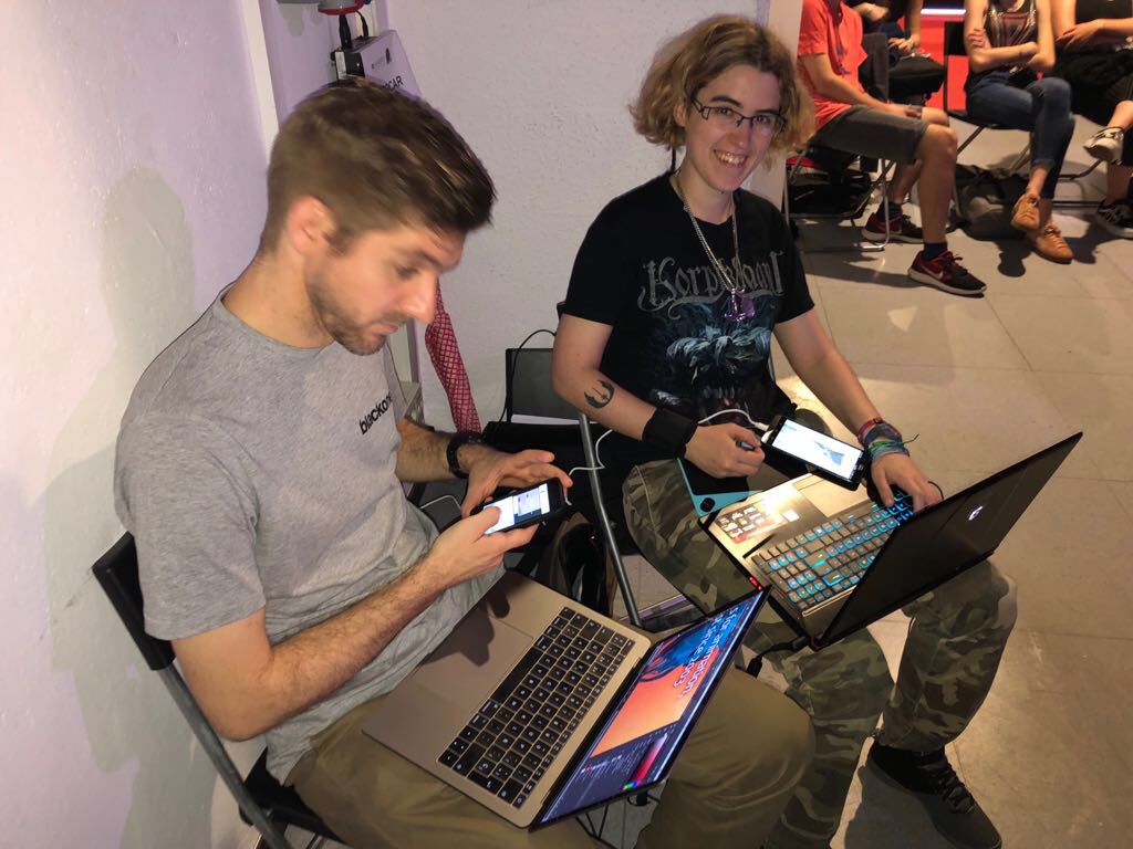 TangramNext's tweet photo. Natxo Sainz de #IRUSOIN con Flame junto a John Paul Giancarlo con Bifrost y Mudbox, Claudia Rivera Arranz con Dynamixyz y Substance, y Pedro Alpera con Toon Boom en el @wacom roadshow by #TangramMASTER en @fxanimation de Barcelona 😊 #animation #VFX #2D https://t.co/BOacTESckz