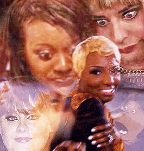 Locals, stan twitter, I present to you a THREAD : REACTION VIDS/PICS