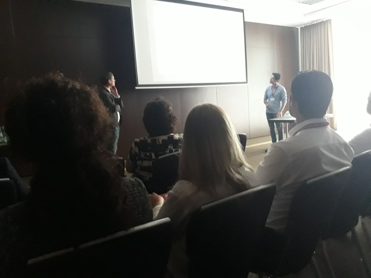 prokomkongress's tweet photo. "Offline Retail reicht nicht mehr aus!" @fashioncloud_ I Die Herausforderungen, eine
Content Plattform in der Modebranche zu etablieren I #Prokom18 #endlosregal #pim #digitalesschaufenster #eCommerce #onlineundoffline #omnichannel #content #somachtshoppenspaß https://t.co/Ae4xYPty8H