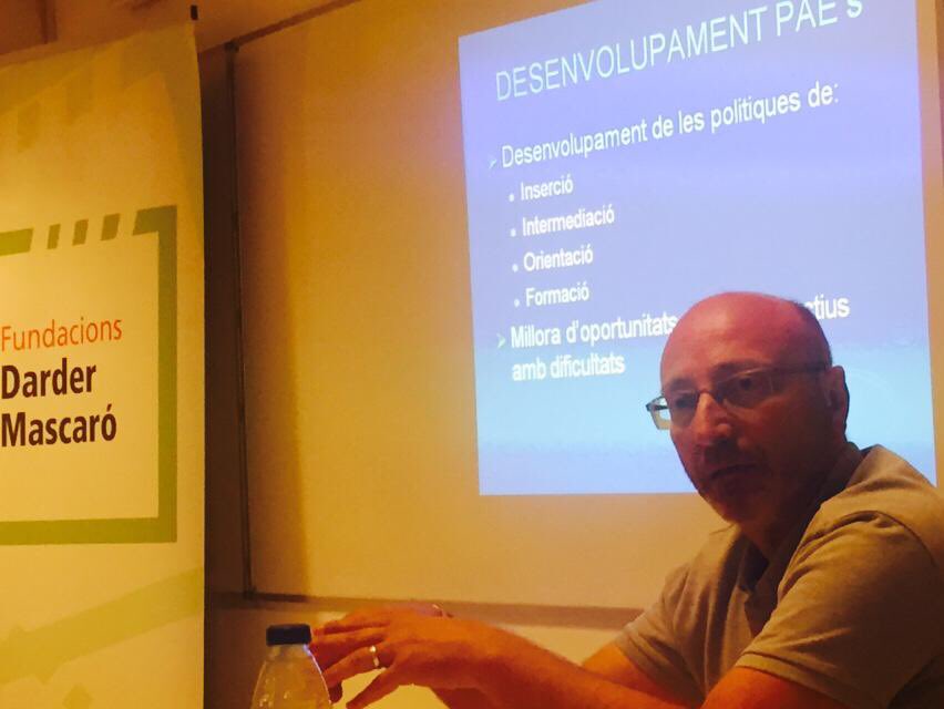 NaAliceWeber's tweet photo. “Els pactes locals han de partir des de lo local xq siguin útils de veres per la societat.”, @jlgarciavi avui a la Jornada de Formació Sindicalisme i Municipi, organitzada per @CCOOBalears i @dardermascaro al #CentreBitInca https://t.co/pwXSRfd1kp