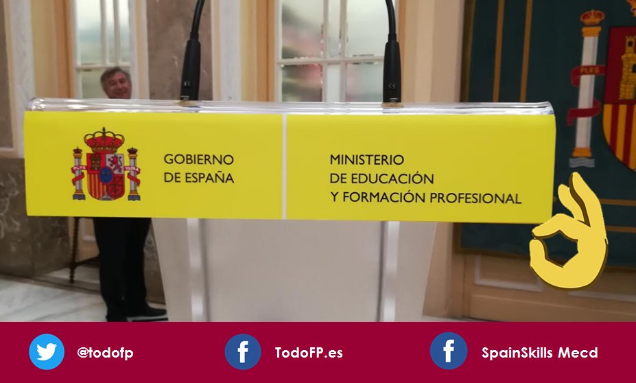todofp's tweet photo. 🆕🔍 Desde hoy pasamos a ser Ministerio de #Educación y #FormaciónProfesional. Un reconocimiento a este tipo de enseñanzas que ganan protagonismo. Toca seguir andando y pisando fuerte porque la #FP = una 🚪 abierta al futuro. #ConoceLaFP en nuestra web 👉🏽https://t.co/JfUNH7BLc1 https://t.co/4gDCnVGEuR