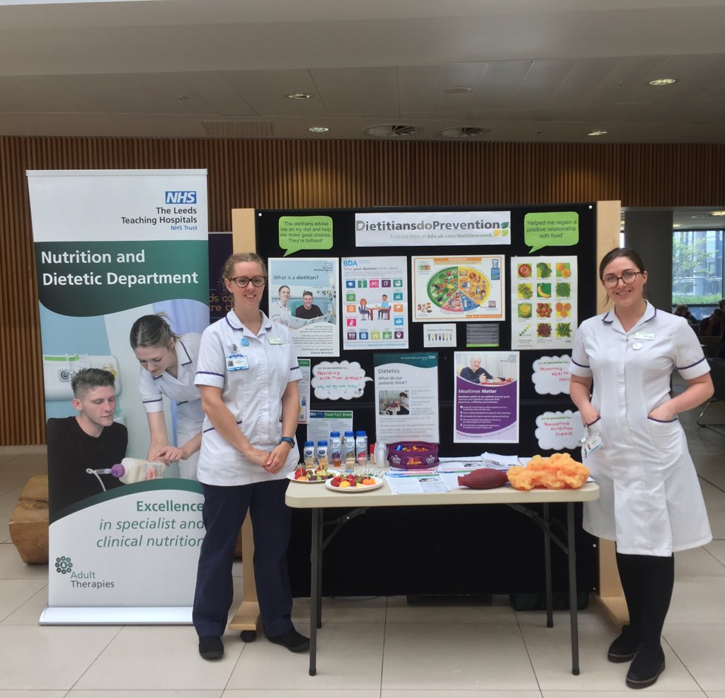 NusratkRD's tweet photo. @LTHTdietetics promoting #WhatDietitiansDo in hospitals #preventmalnutrition #promotehydration #foodfirst #supplements #rehab https://t.co/9XecALOqrq