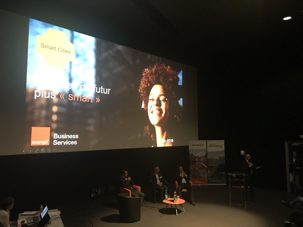SorayaDjerboua's tweet photo. En direct de la Turbine : Séminaire Ville &amp; Agglo sur la transition numérique du territoire d’Annecy : De la stratégie à la pratique
#SmartCities #Innovations #TransformationDigitale
#Démonstrations
#mavilledansmapoche
#Agendize
#Annecy #GrandAnnecy
@OrangeAuRA @orangebusiness https://t.co/B5QFpMPROL