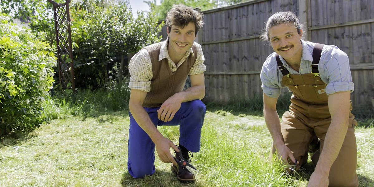 HB's tweet photo. The 5 top summer garden trends, as revealed by the Rich brothers https://t.co/Pm4cr2kx2W https://t.co/53T5oxIvK1