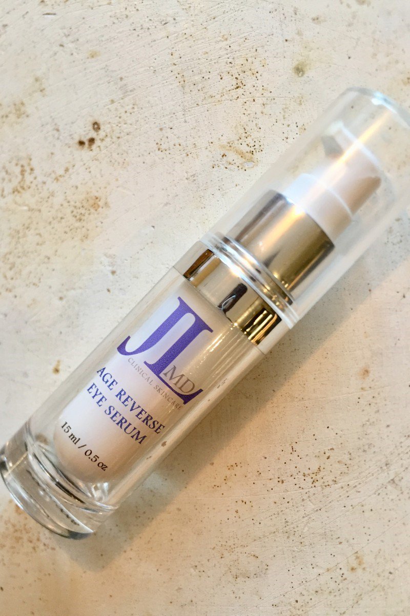 SpaNanaimo's tweet photo. My new JL Skincare Eye Serum is designed to firm the skin around the eyes. Its plant cell actives breakdown and remove fat and cellular waste to improve tissue firmness. Diminish puffiness, address dark circles and dramatically improve droopy eyelids within 14 days! https://t.co/oCqHzKxcay