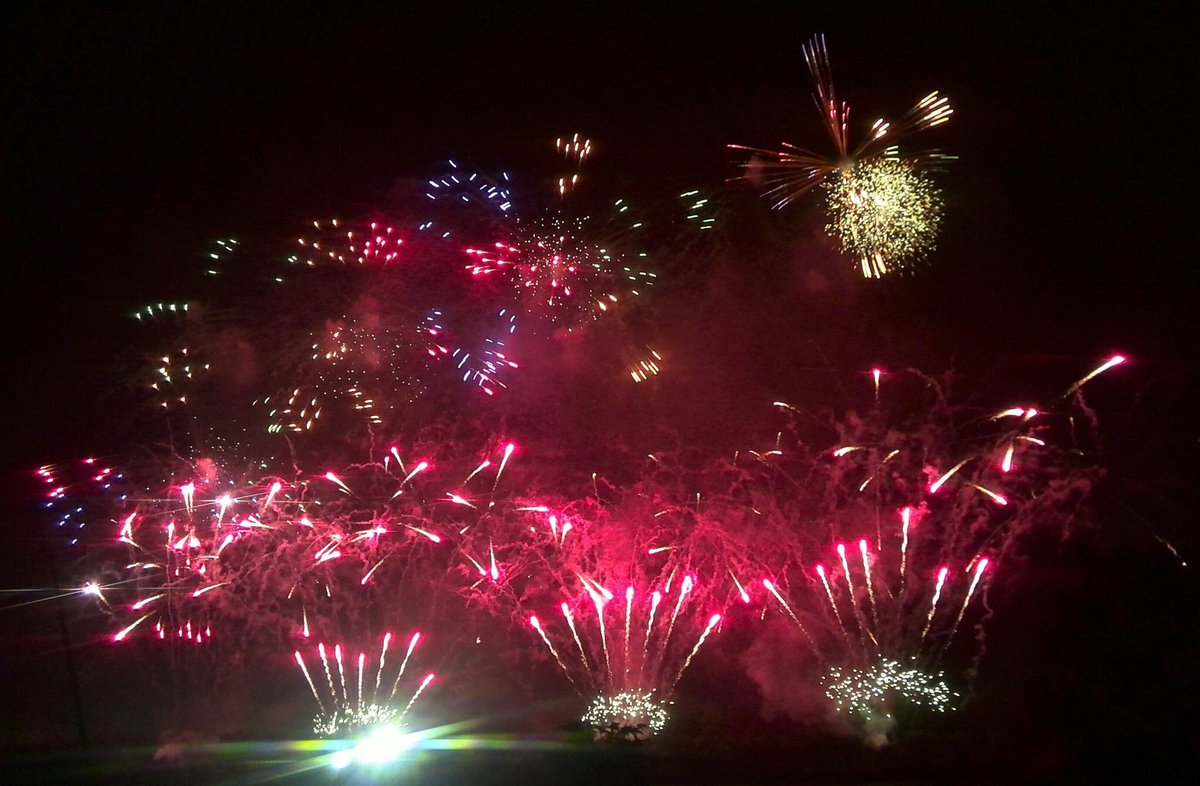 帯広の花火大会やばすぎる
絶対今年見に行ってやる！！！！