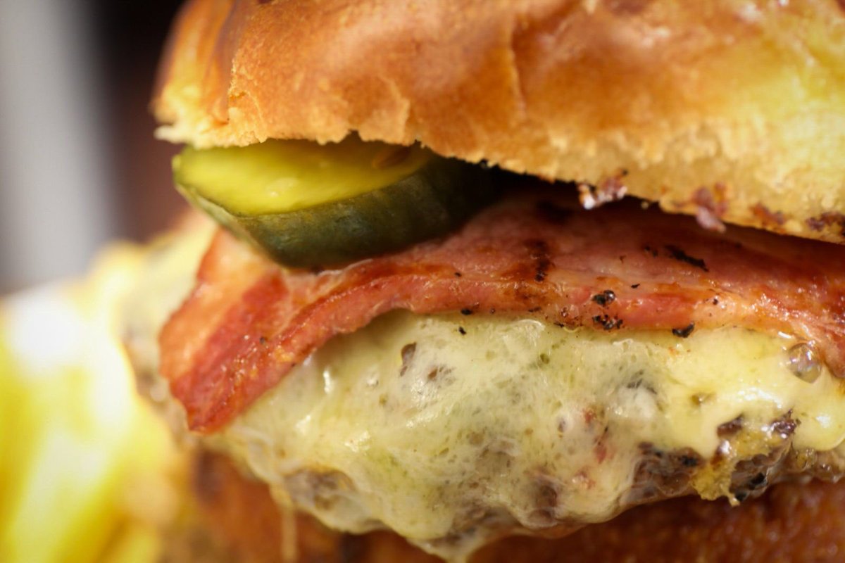 We use only the best aged beef in our burgers served in our homemade brioche buns. 💪
#BritishBeef 
#Canterbury
#SmokedCheddar 
#Aged 
#Brioche