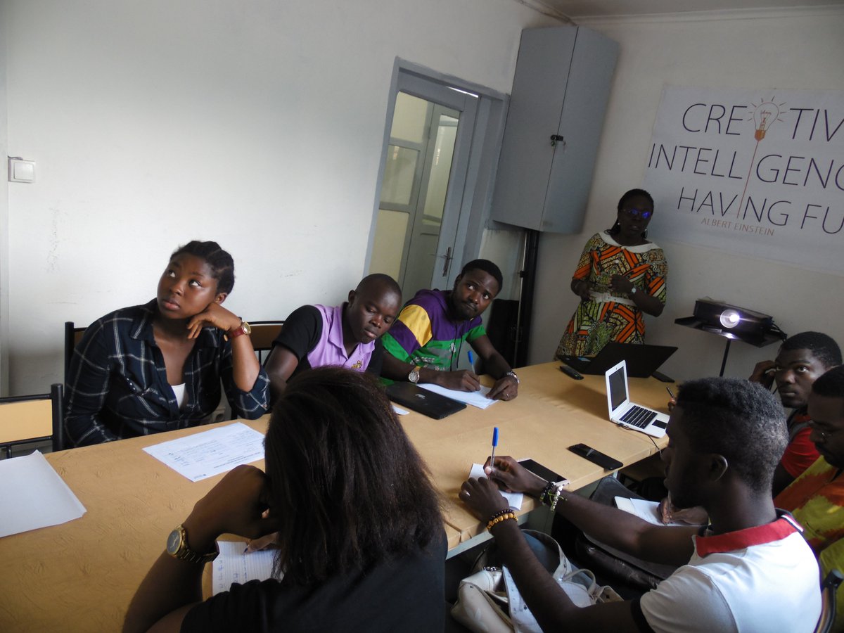 Formation des "Brand Ambassadors" PBhev Yaoundé pour la campagne <a href="/activetonpbhev/">Active_Ton_PBhev Officiel</a> 😍
#Microsoft #Office365 #PBhev #activetonpbhev #UYI