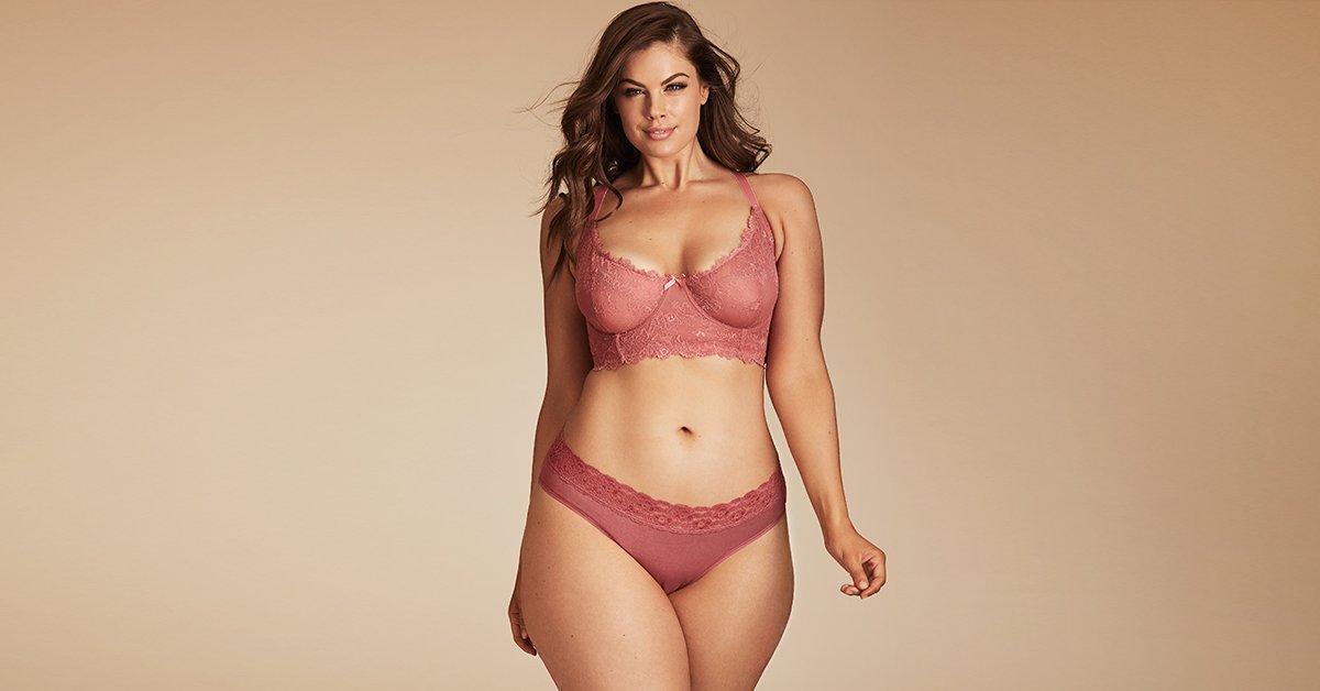 A sweet sensation! Our very own Genevieve Soft Cup Lace Longline Bra.  Available in spring rose and a pretty dusty blue! Shop now! ow.ly/Loi330komGi