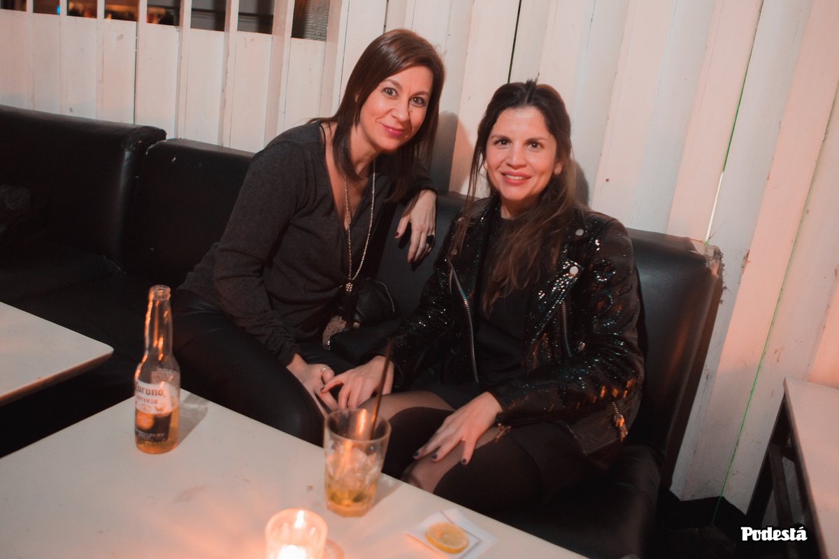 Sabado genial en el PODESTABAR 2 DE JUNIO la pasamos bomba mucho dj en vivo y tragos en la barra happy hours pizza appetizers todo para una noches increibleeee. <a href="/PODESTANIGHTS/">PODESTABAR</a> te esperamos SIEMPRE.